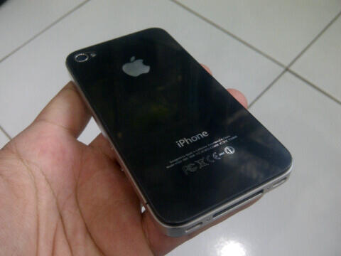Apple iPhone 4 Black 8GB resmi SES Malang Kota