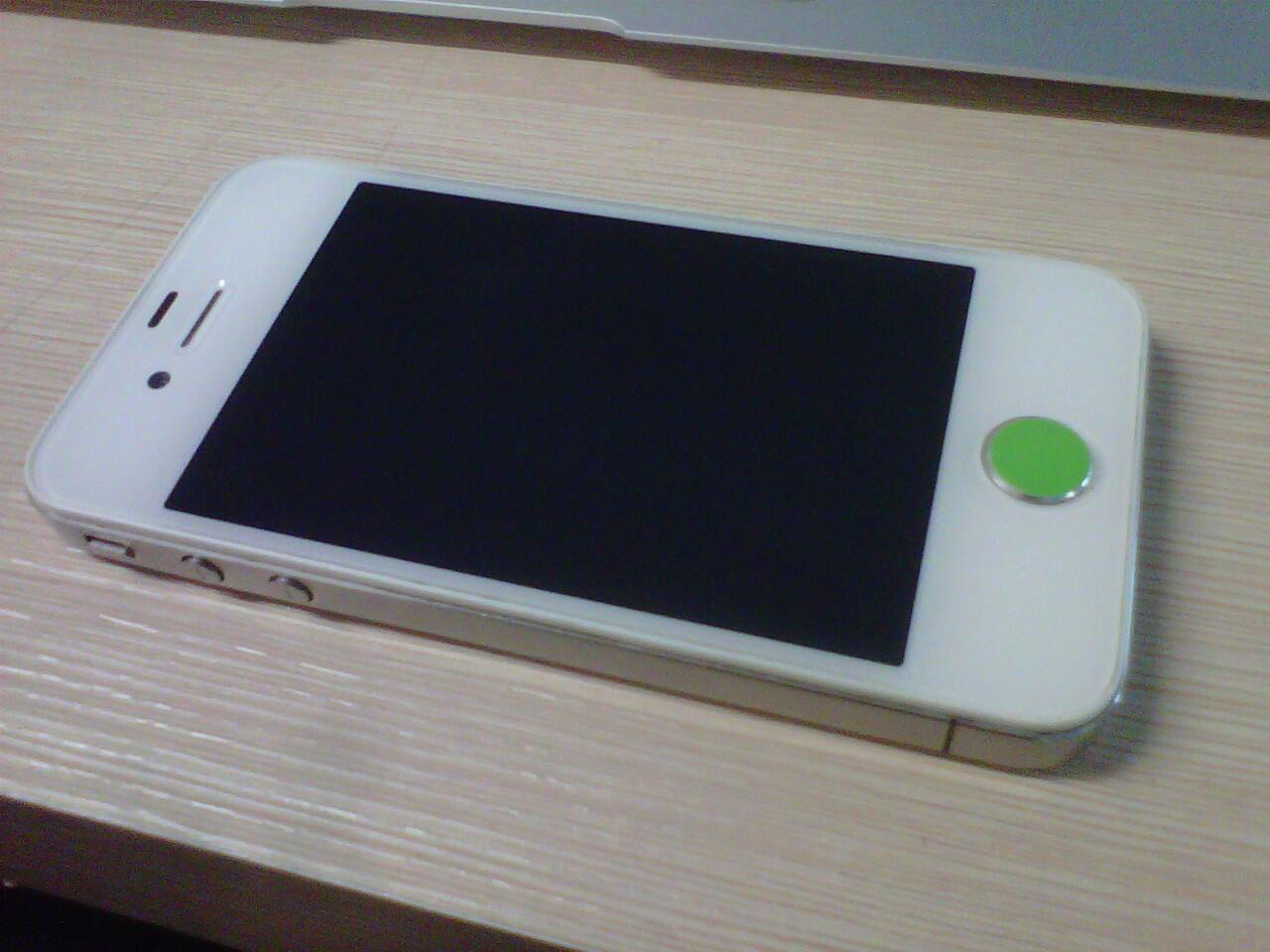 iphone 4 putih garansi sampai november 2014 beli di ibox (ada notanya) - mulus - la