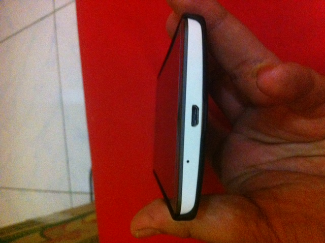 Asus zenfone / zenfhone 5, Ram 2Gb, Memory 8Gb.. Banyak Plusnya