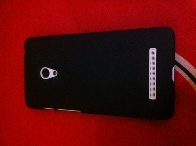 Asus zenfone / zenfhone 5, Ram 2Gb, Memory 8Gb.. Banyak Plusnya