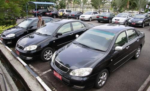 Satpol PP Siap Tarik Paksa Mobil Dinas DPRD yang Belum Dikembalikan