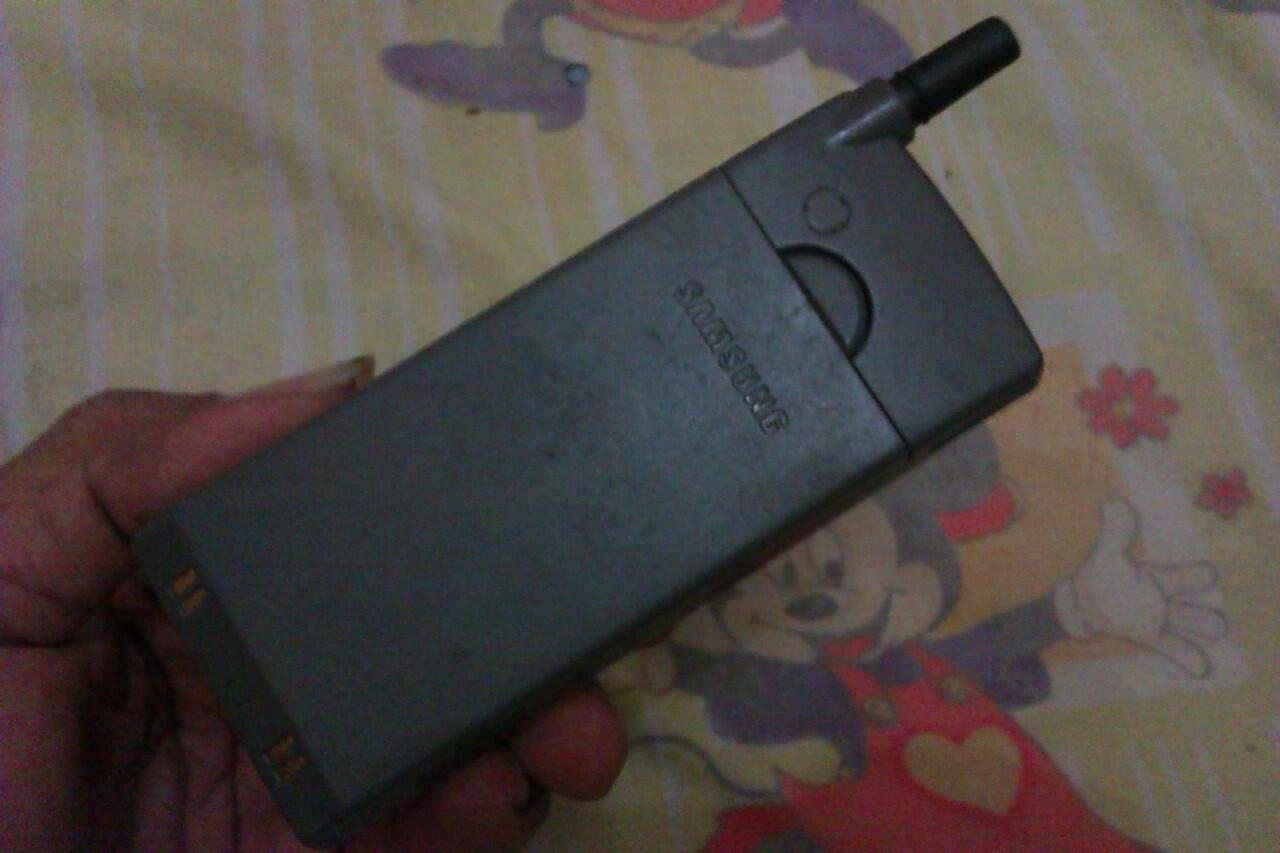 HP LANGKA SAMSUNG SGH M100 MULUS NORMAL