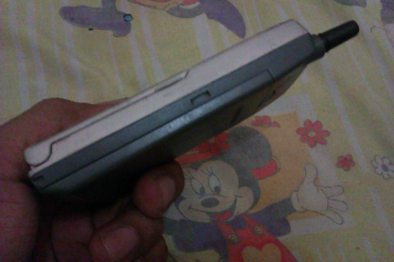 HP LANGKA SAMSUNG SGH M100 MULUS NORMAL