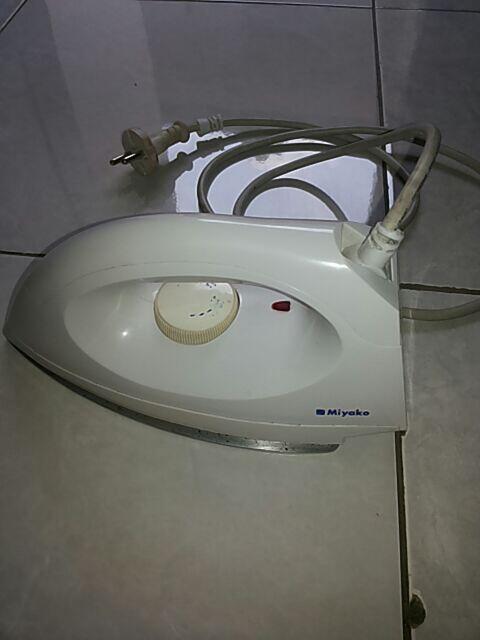 Jual Setrika Rusak