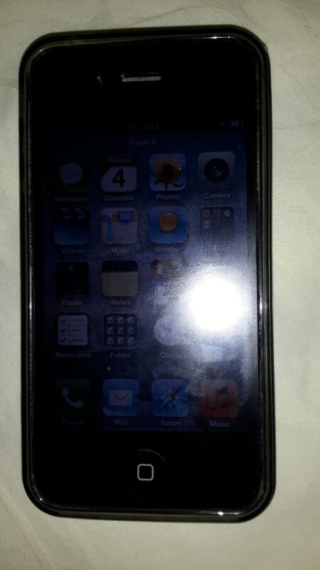IPHONE 4 32G GSM FACTORY UNLOCK