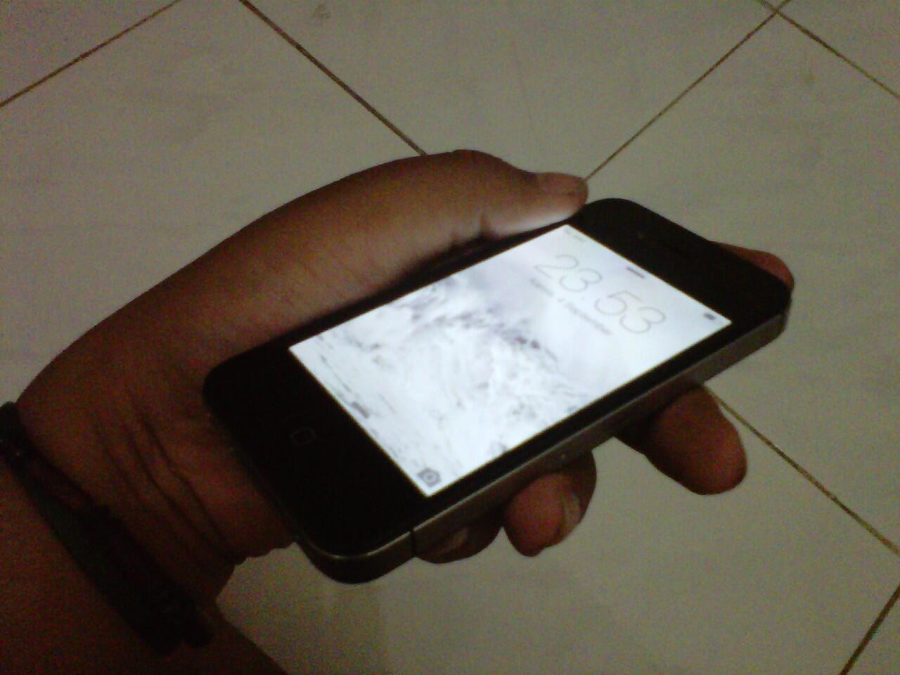 iPhone 4S 16GB Hitam