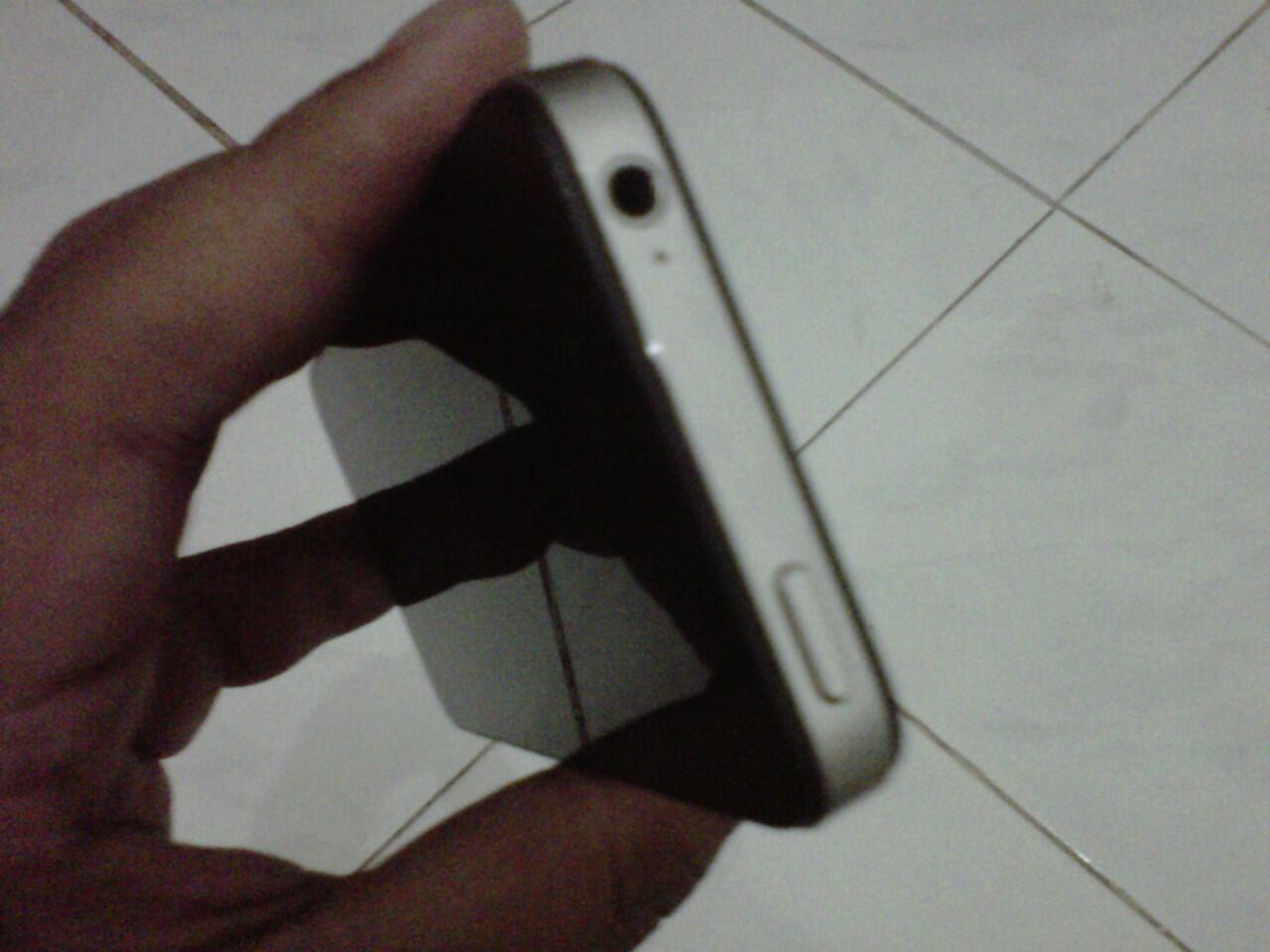 iPhone 4S 16GB Hitam