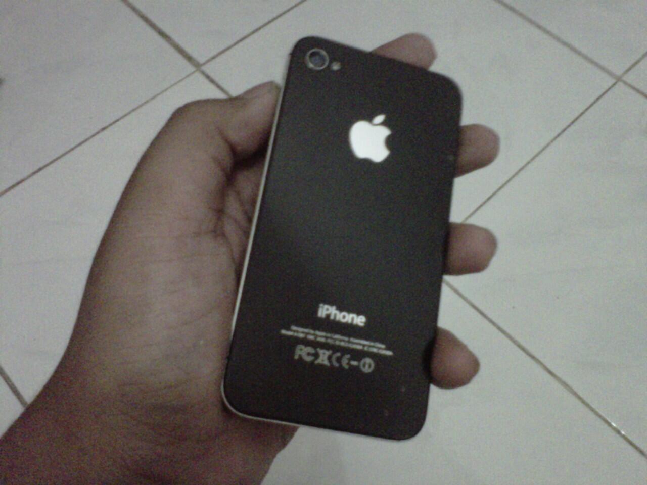 iPhone 4S 16GB Hitam