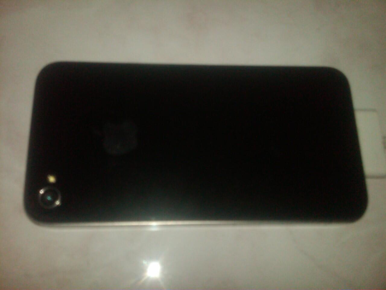 IPHONE 4 Black FU Kapasitas 16Gb IOS 7 Kelengkapan : Fullset Kondisi mulus Semua fun