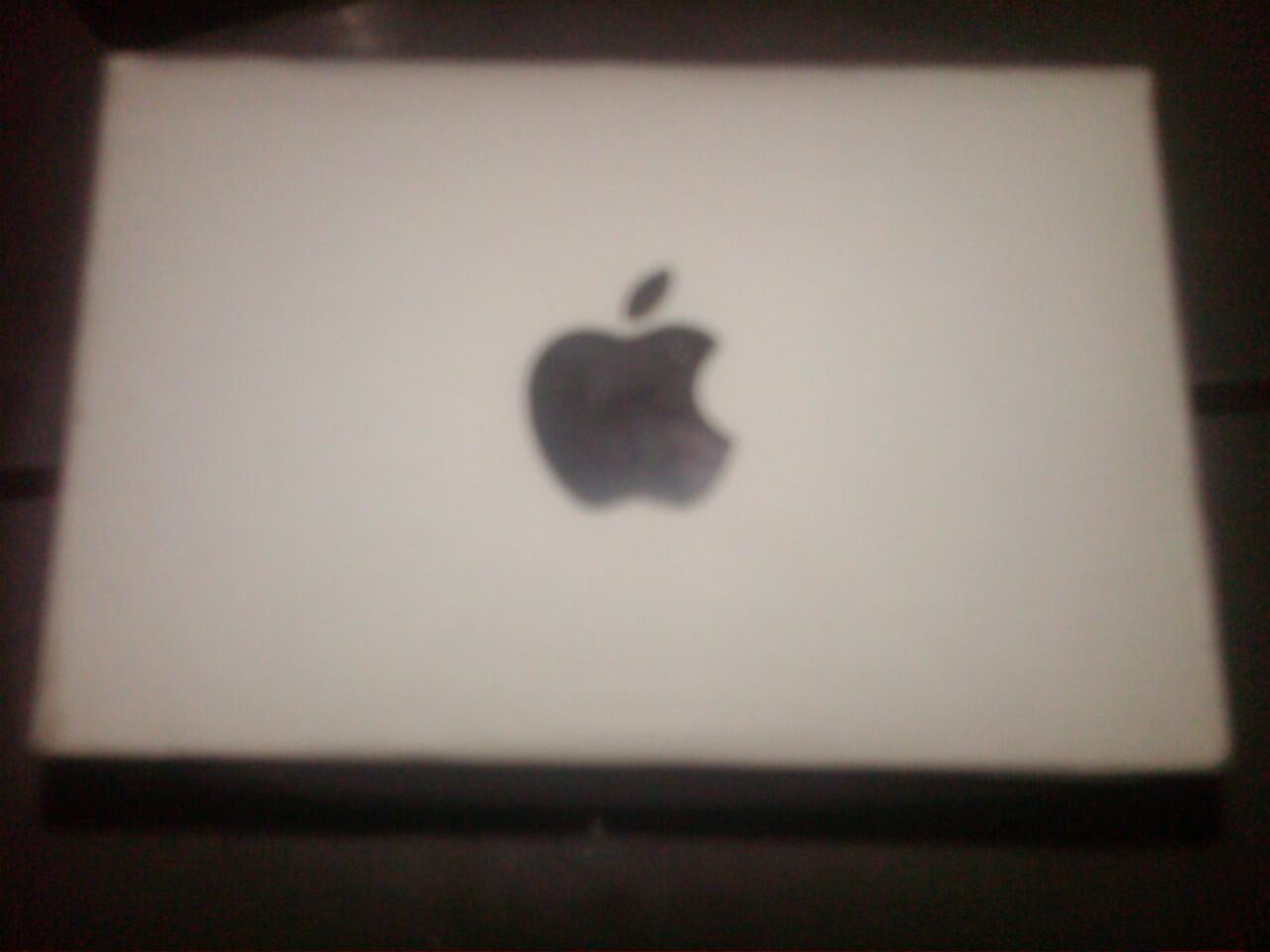 IPHONE 4 Black FU Kapasitas 16Gb IOS 7 Kelengkapan : Fullset Kondisi mulus Semua fun