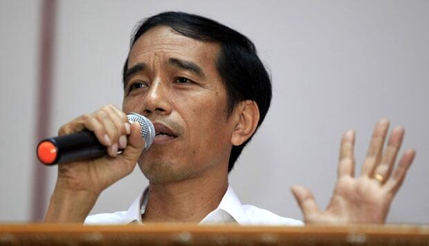 Jokowi ke Wartawan: Kalian Senang Banget Sih?