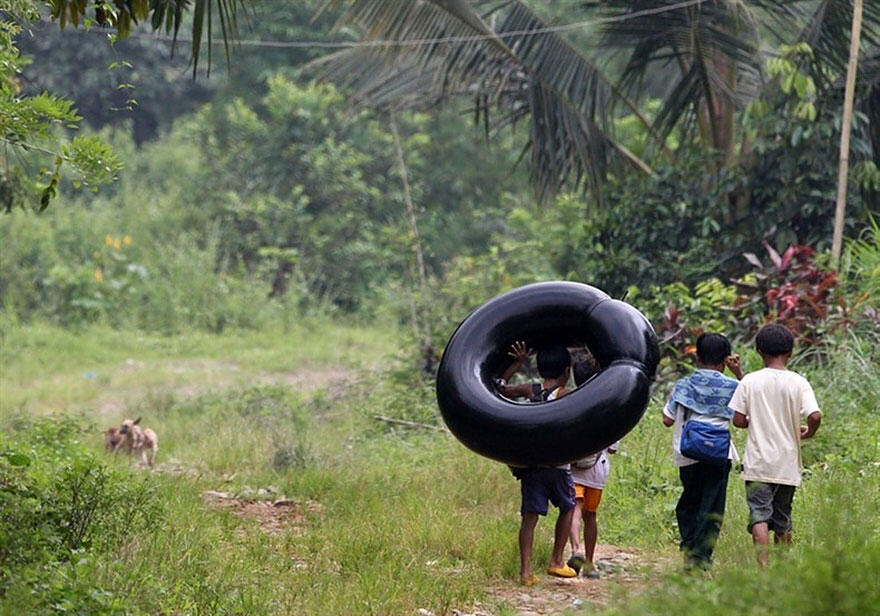 18 Perjalanan Paling Berbahaya dan Tidak Biasa Untuk Ke Sekolah DI Dunia