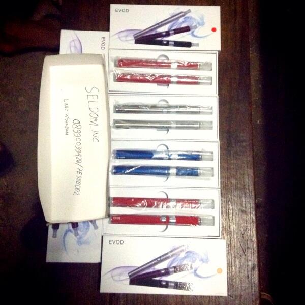 EVOD Vaporizer 1100mah box pack Harga Dibawah Pasaran !!! Buruan Sebelum Kehabisan !!