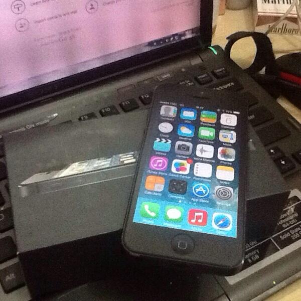 Iphone 5 32gb Black / Hitam fu Bdg