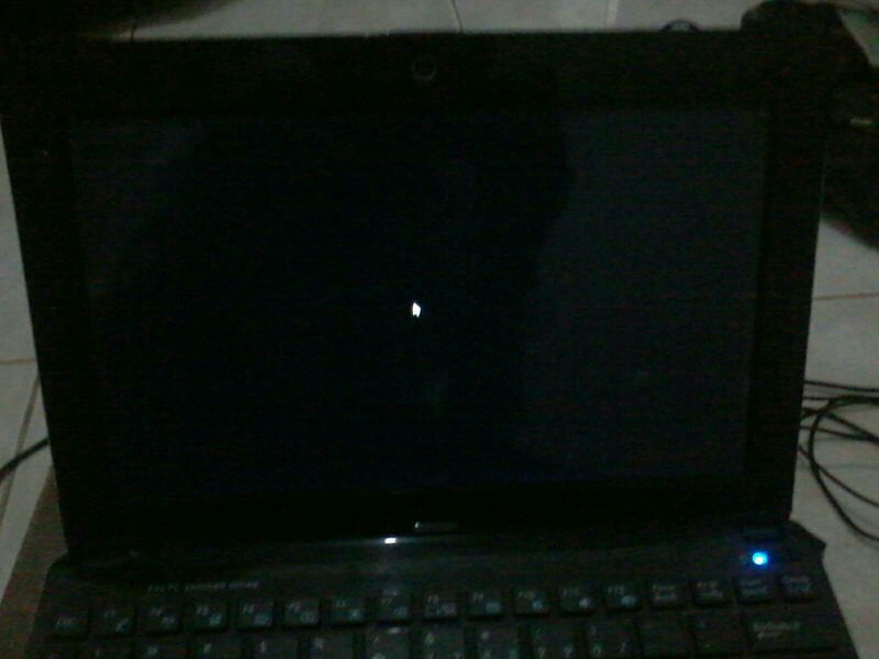 HELP Laptop ane Blank