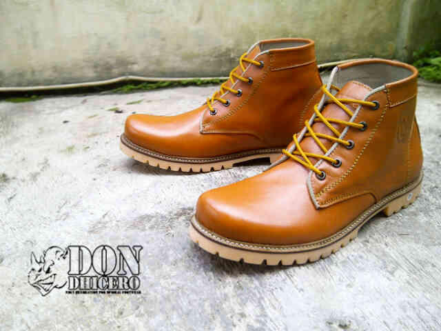 SEPATU BOOT DON DHICERO ( BOOT DAN TRACKING )