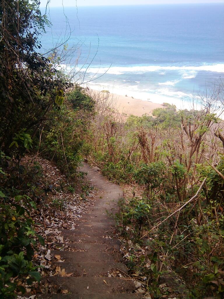 Destinasi Wisata &quot;Tersembunyi&quot; dibalik bukit Uluwatu Bali