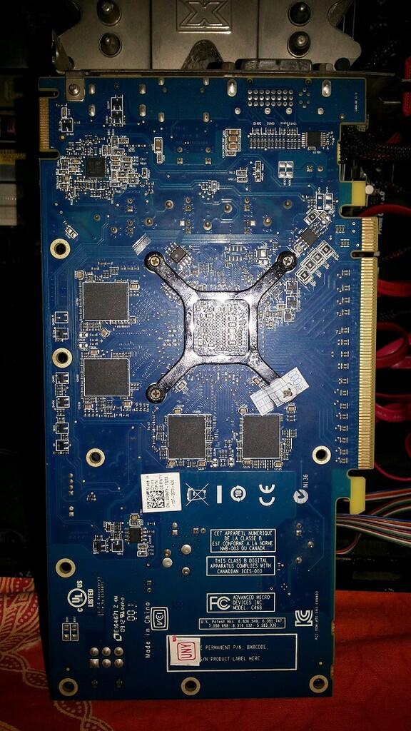 VGA DELL AMD RADEON 2GB 128 BIT DDR 5
