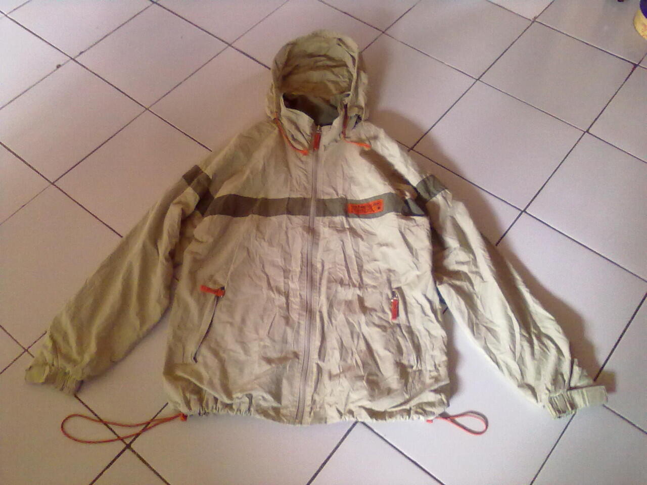 lelang jaket outdoor/gunung columbia,nike ACG,polo ralph lauren original mulus(ob40k)