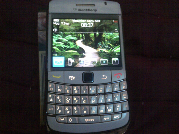 wts bb onyx 1 9700 white TAM segel langka semarang cod