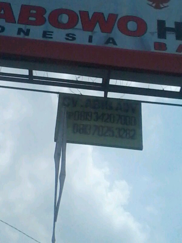 pilpres sudah lewat kok masih ada papan iklan yg berbau kampanye?