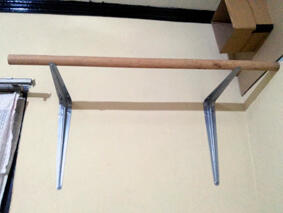 Gantungan Hanger Style Distro Ala Anak Kost