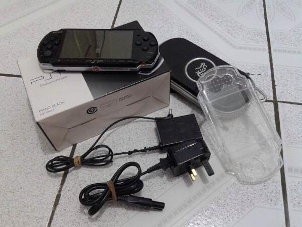 SONY PSP 3006 PIANO BLACK BANDUNG
