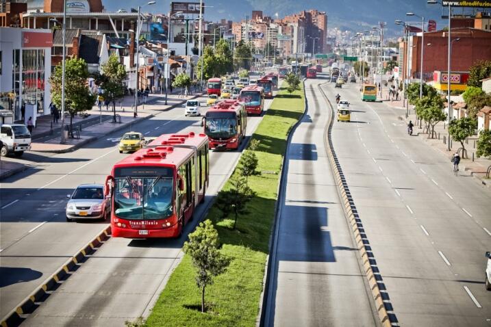 Mengenal Mass Rapid Transit sebagai Solusi Kemacetan Kota