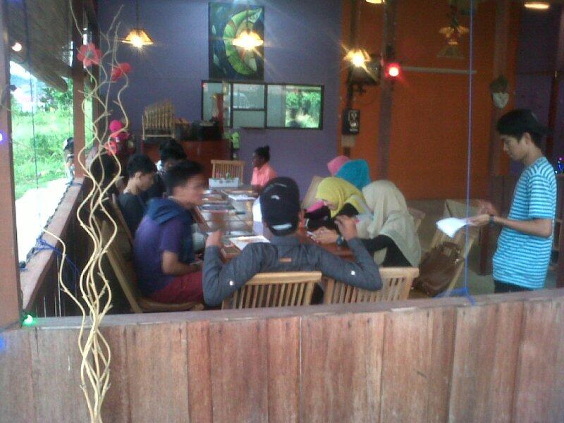 &#91;PELUANG INVESTASI&#93; USAHA CAFE &amp; RESTO DI SORONG, PAPUA BARAT - BH 55:45