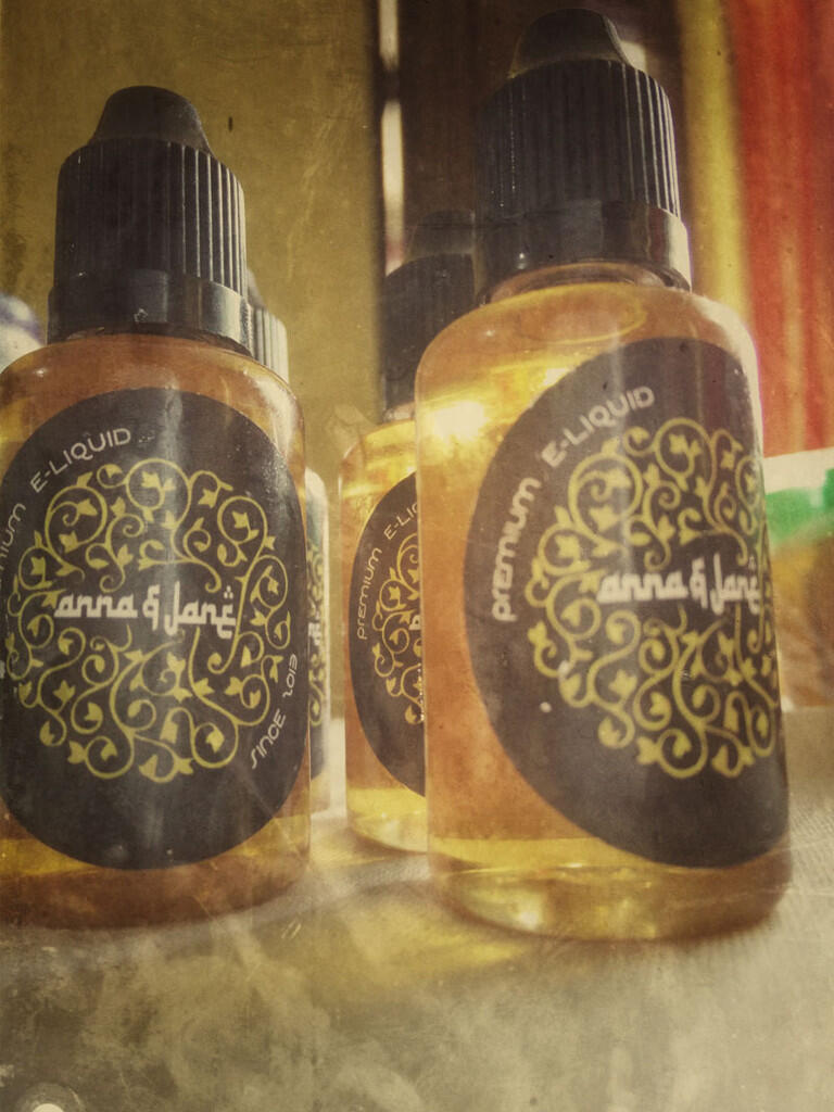 READY STOCK-----PREMIUM LIQUID ANNA & JANE, DOUBLE K