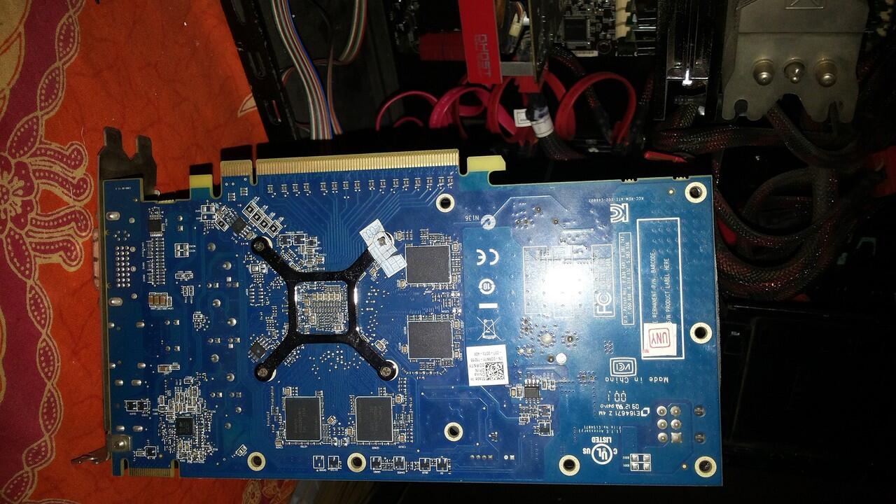 VGA amd radeon 2 GB DDR 5 murmer