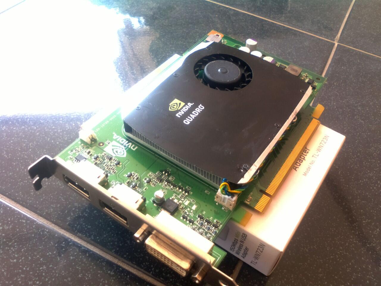 XFX hd 4890 , Quadro fx 580 dan GPGPU AMD Firestream