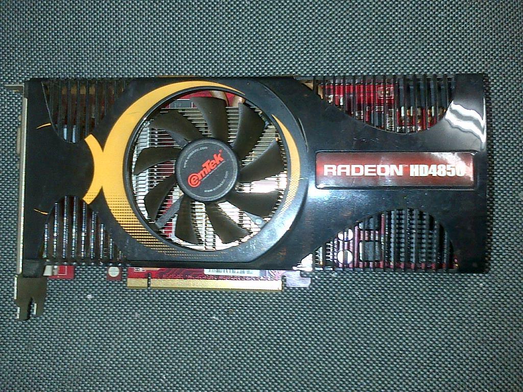 JUAL VGA PCI-EX HD4950 SONIC 512MB 256BIT DDR5 CRT DVI HDMI DP