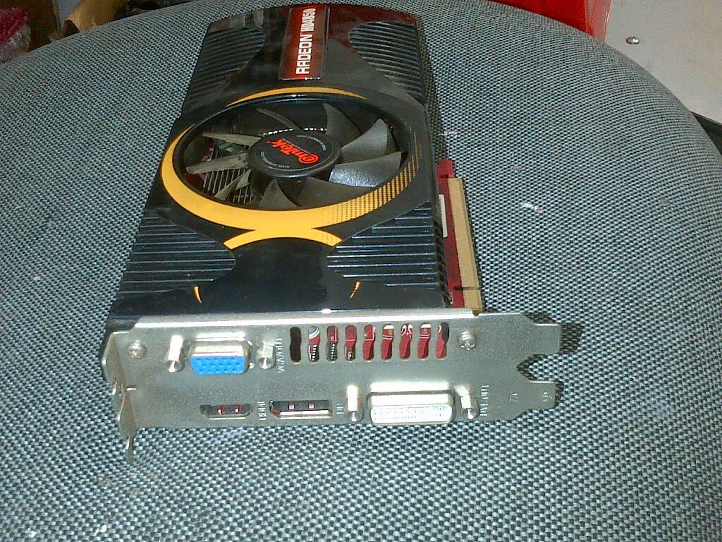 JUAL VGA PCI-EX HD4950 SONIC 512MB 256BIT DDR5 CRT DVI HDMI DP