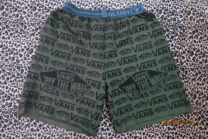 celana boxer