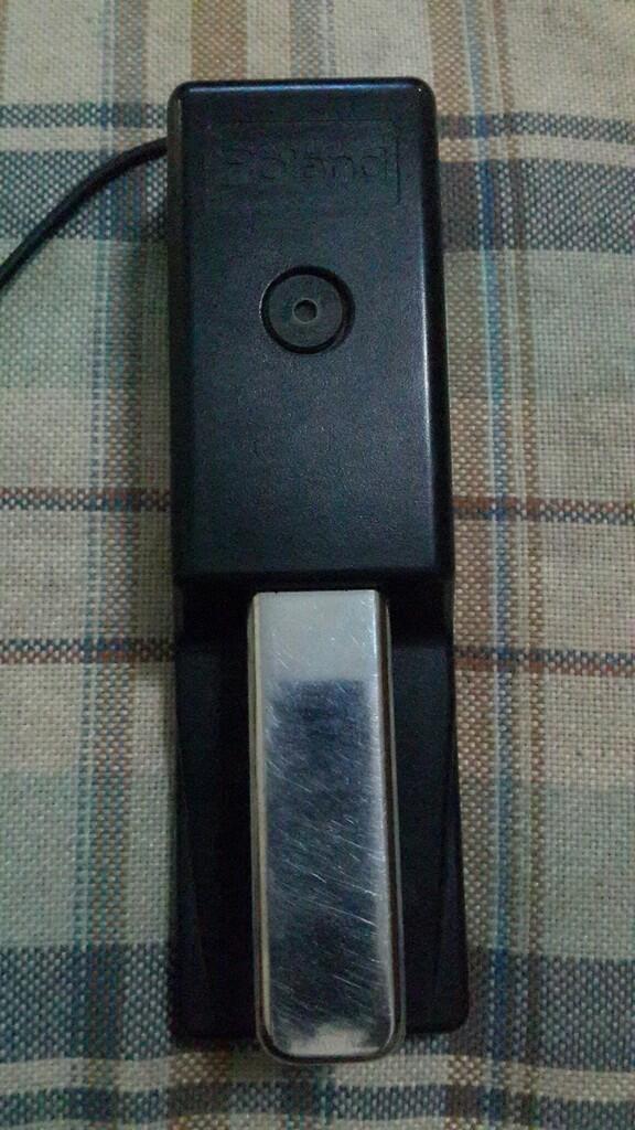 Terjual roland Pedal sustain KASKUS