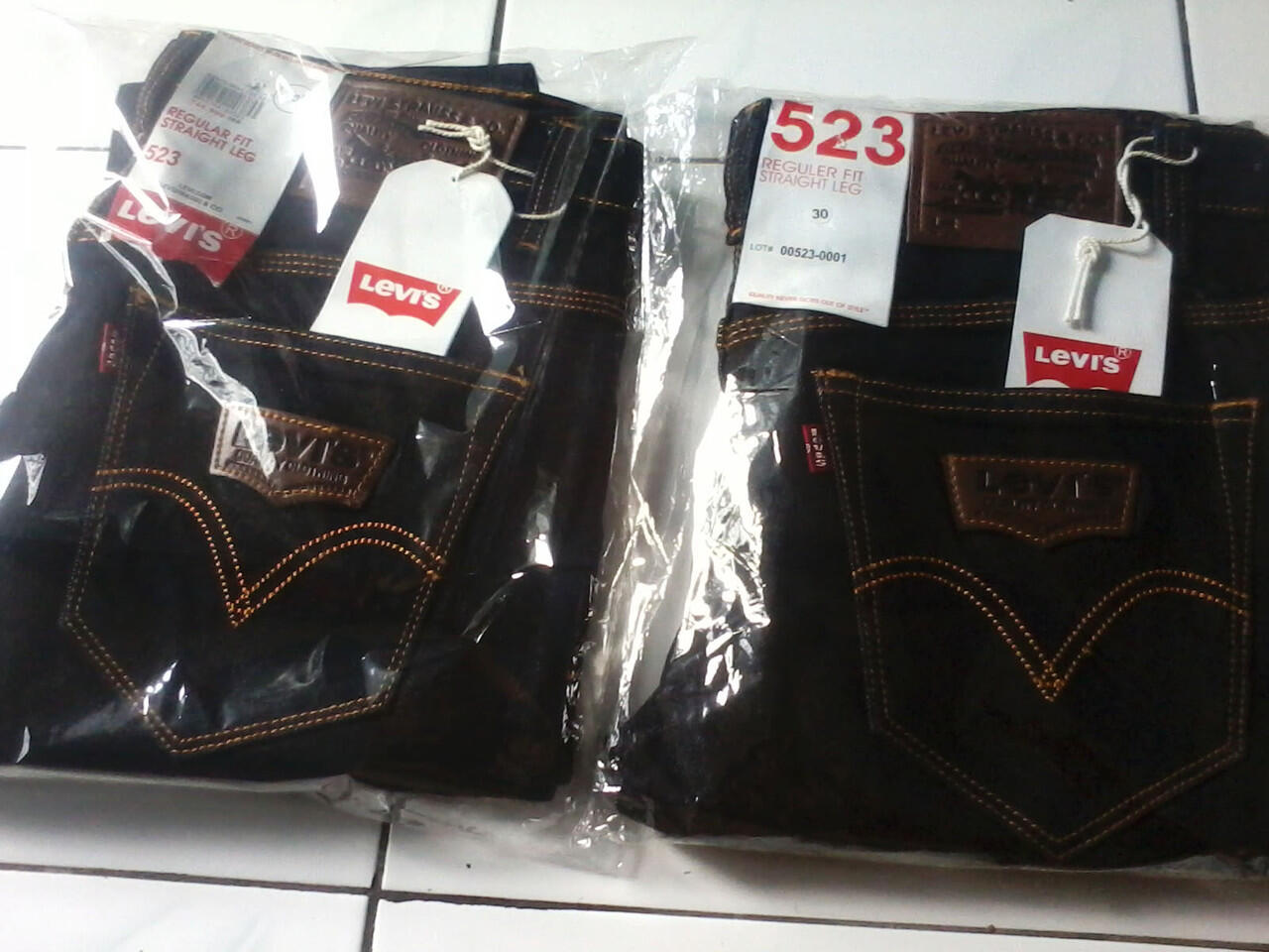 LEVI'S JEANS UNTUK PRIA