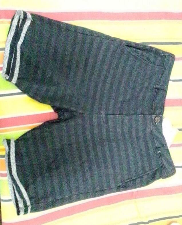 Celana Pendek Cowok Bershka Sailor M (38) jual cepat