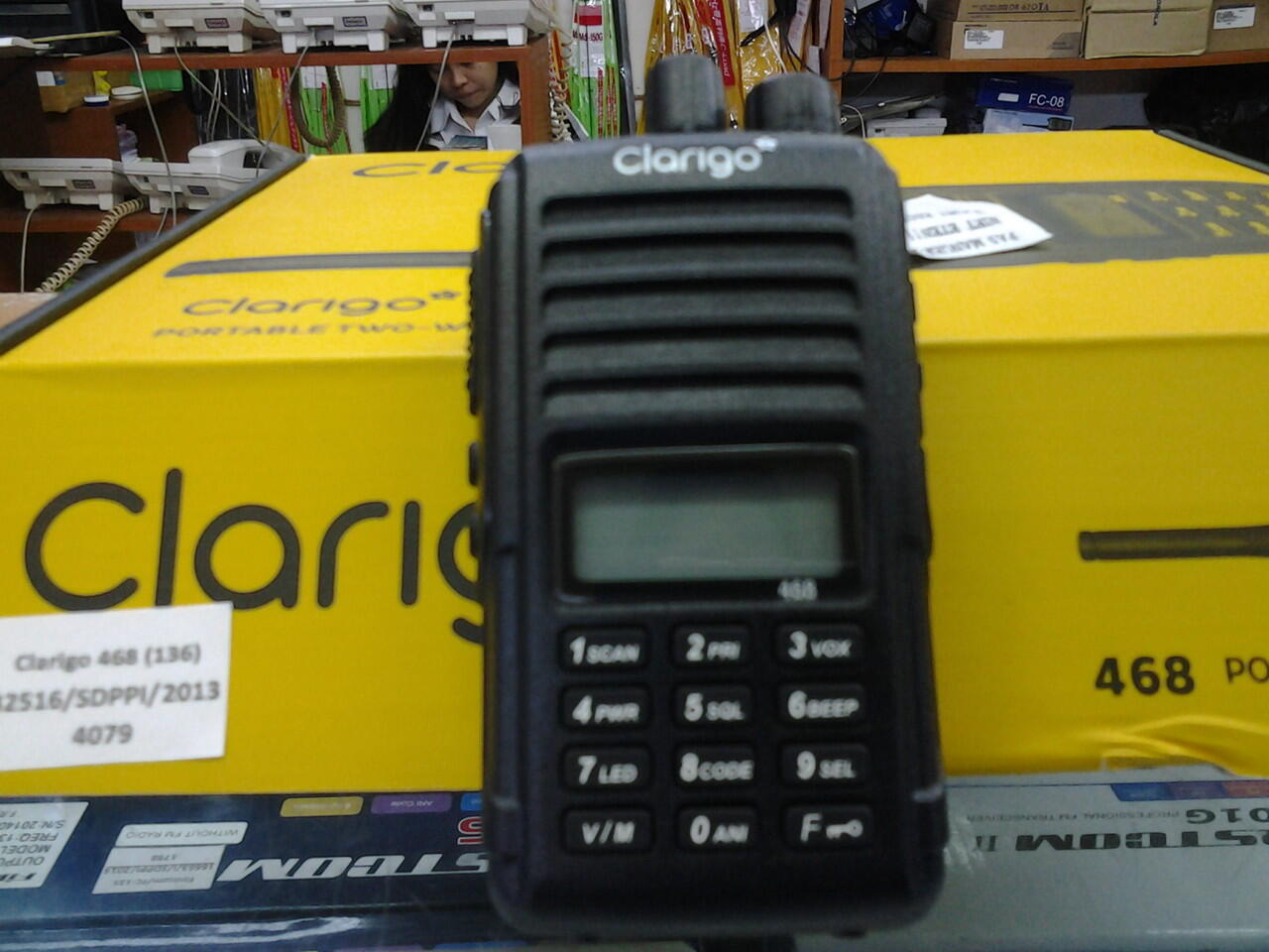HANDY TALKY CLARIGO 468 VHF/UHF 5 W