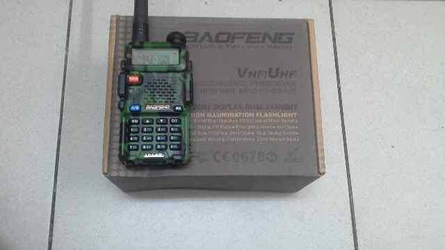 HANDY TALKY BAOFENG UV-5R Loreng/Army Dualband