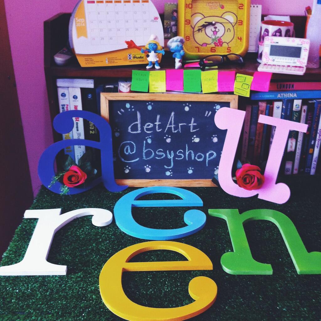 WOODEN NAME MURAH, CEPAT, BEBAS CUSTOM. COCOK UNTUK LABEL USAHA, DEKORASI & HADIAH