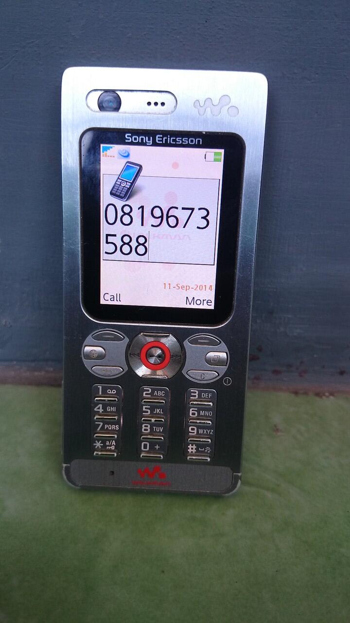 Terjual HP Jadul/Lawas Nokia 7370 Panasonic GD55 Sony 