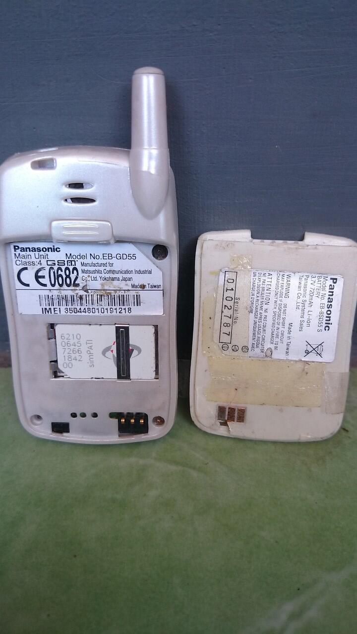 Terjual HP Jadul/Lawas Nokia 7370 Panasonic GD55 Sony 