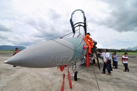 Foto : Pameran Pesawat Tempur TNI AU di Manado 