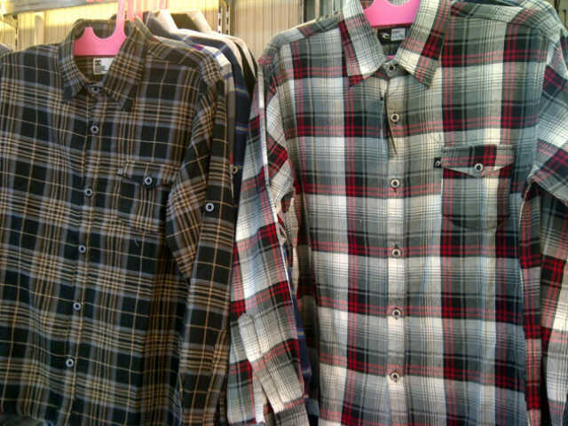 KEMEJA LENGAN PENDEK&PANJANG MERK DC,RIP CURL,QUICK SILVER,LV,VANS,PSD,DLL MURAHHH