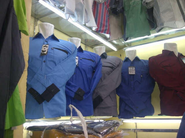 KEMEJA LENGAN PENDEK&PANJANG MERK DC,RIP CURL,QUICK SILVER,LV,VANS,PSD,DLL MURAHHH
