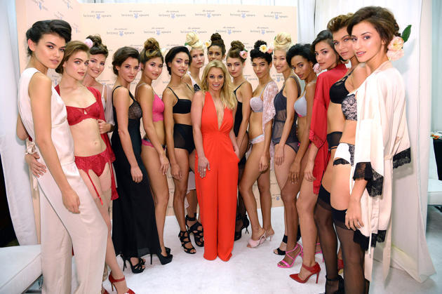 Desain Lingerie Karya Britney Spears