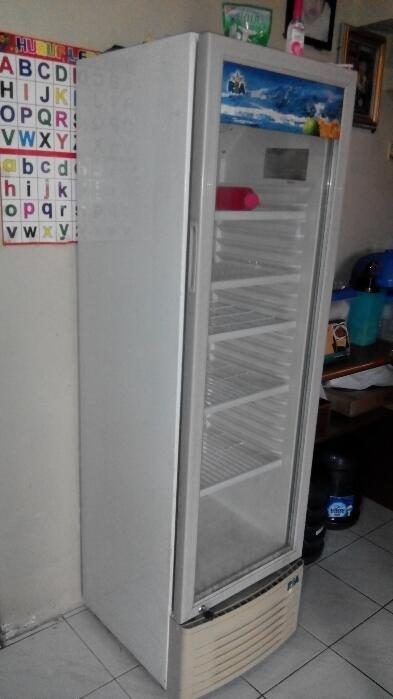 kulkas cooler cocok buat simpan minuman (bekasi)
