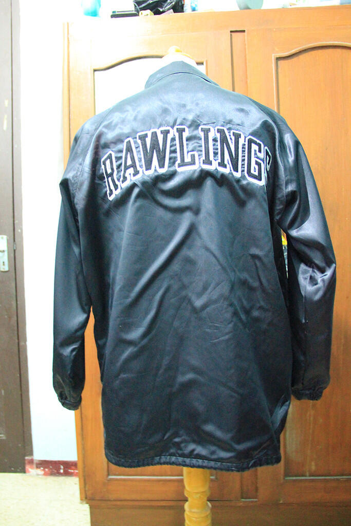 Jaket Windbreaker