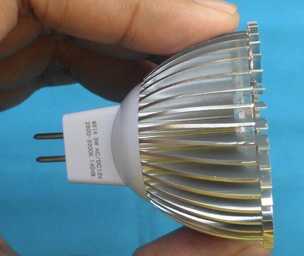 Jual LED: Bohlam,Downlight,Par-Spot,Plafon,Etalase,power supply,LED module,Floodlight